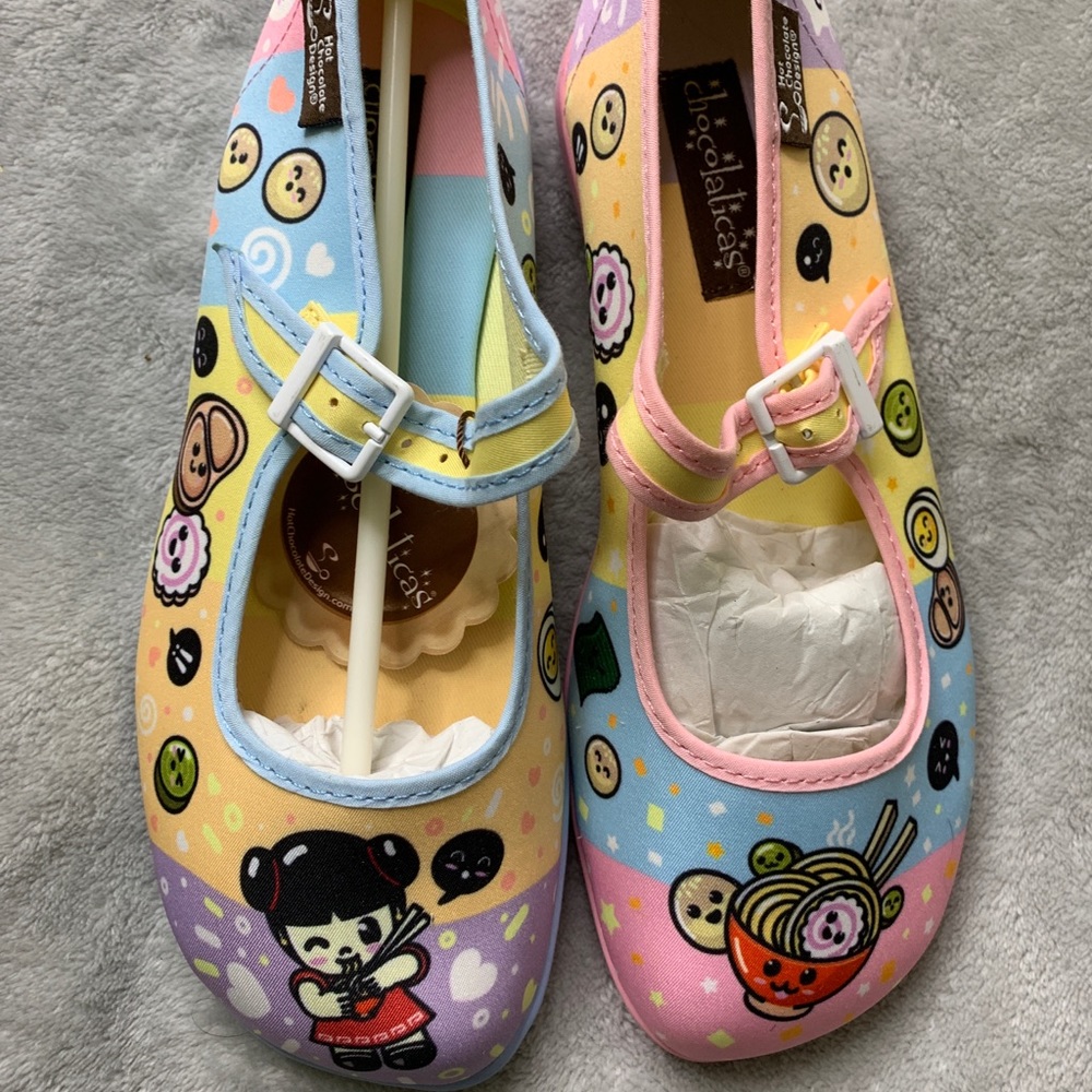 Chocolaticas girls/women’s